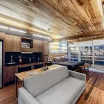 Breeze 215 at La Residencia